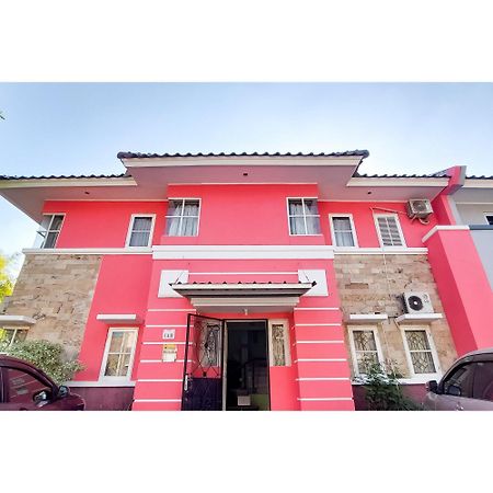 Surya Inn Syariah Cikarang Redpartner 贝克西 外观 照片